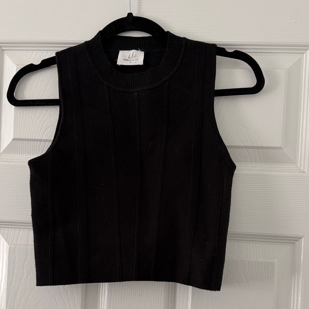 Bobbles and lace Black Sleeveless Ribbed  crop Top M